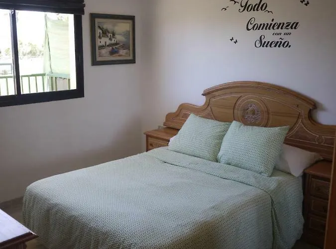 アパート Guaye コラレホ